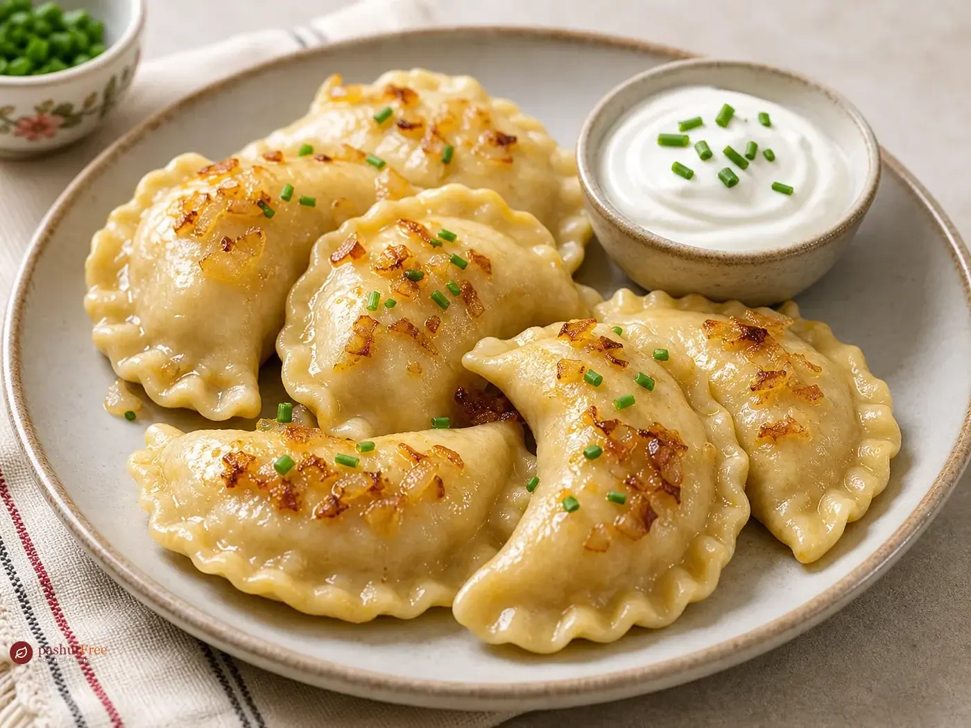 Pierogi (Polish Dumplings) כמנה ביתית מוכנה